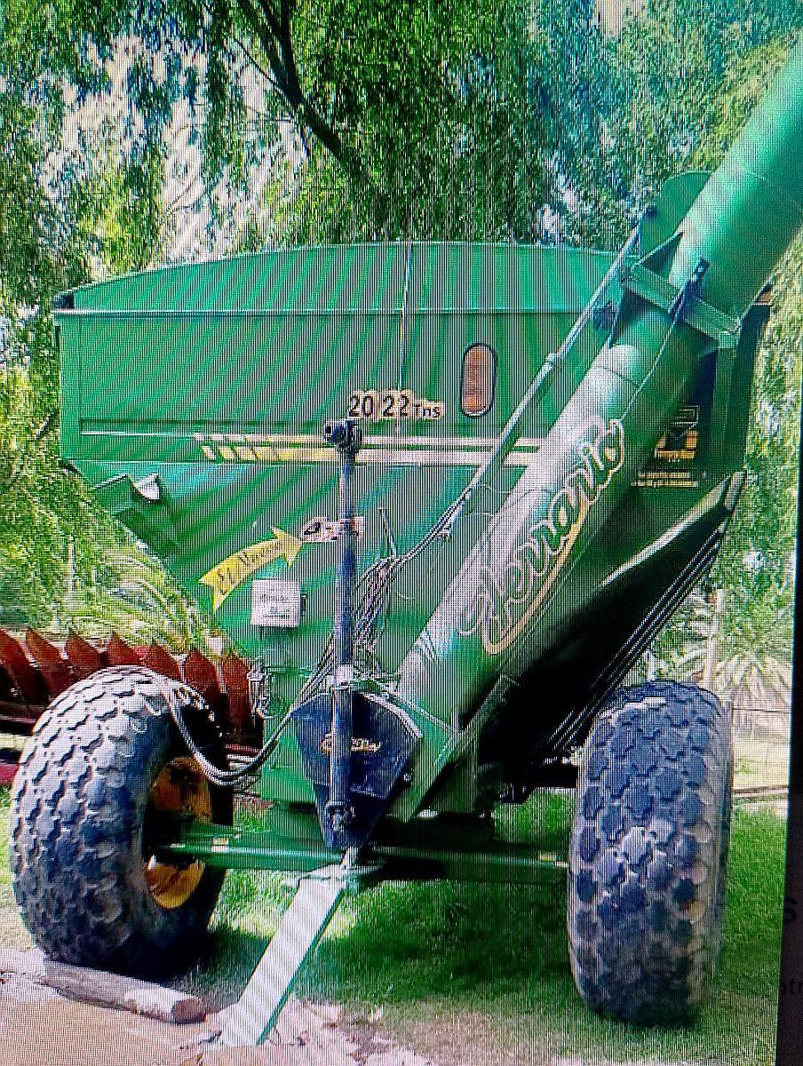 Auto Descargable de 22 TT muy Bueno