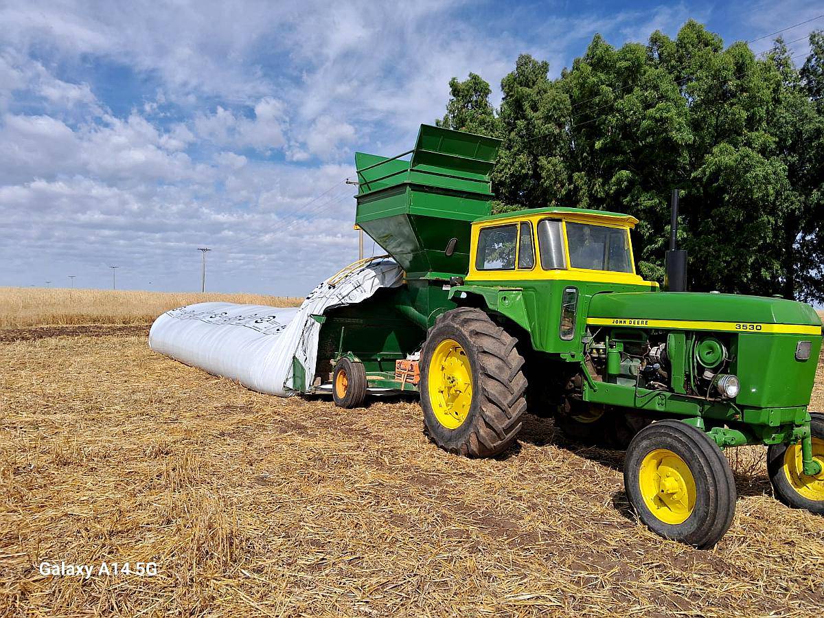 Tractor John Deere 3530