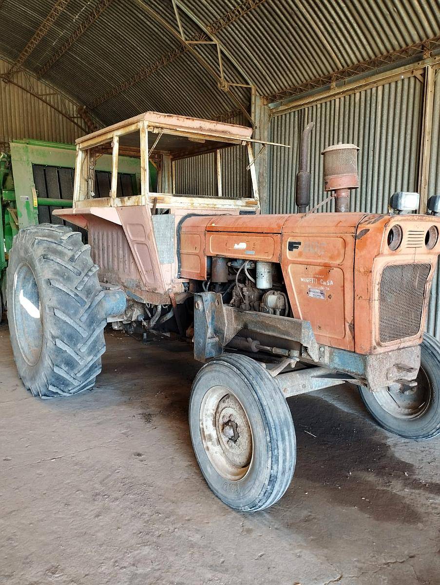 Tractor Fiat 800 .