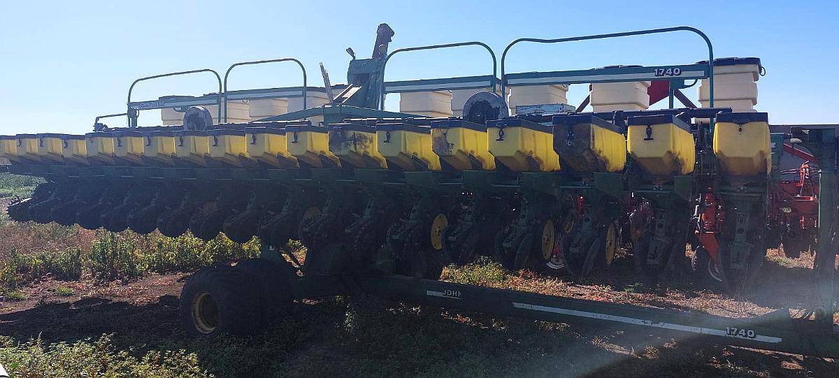 Sembradora John Deere de 18 a 52 CM. Neumática