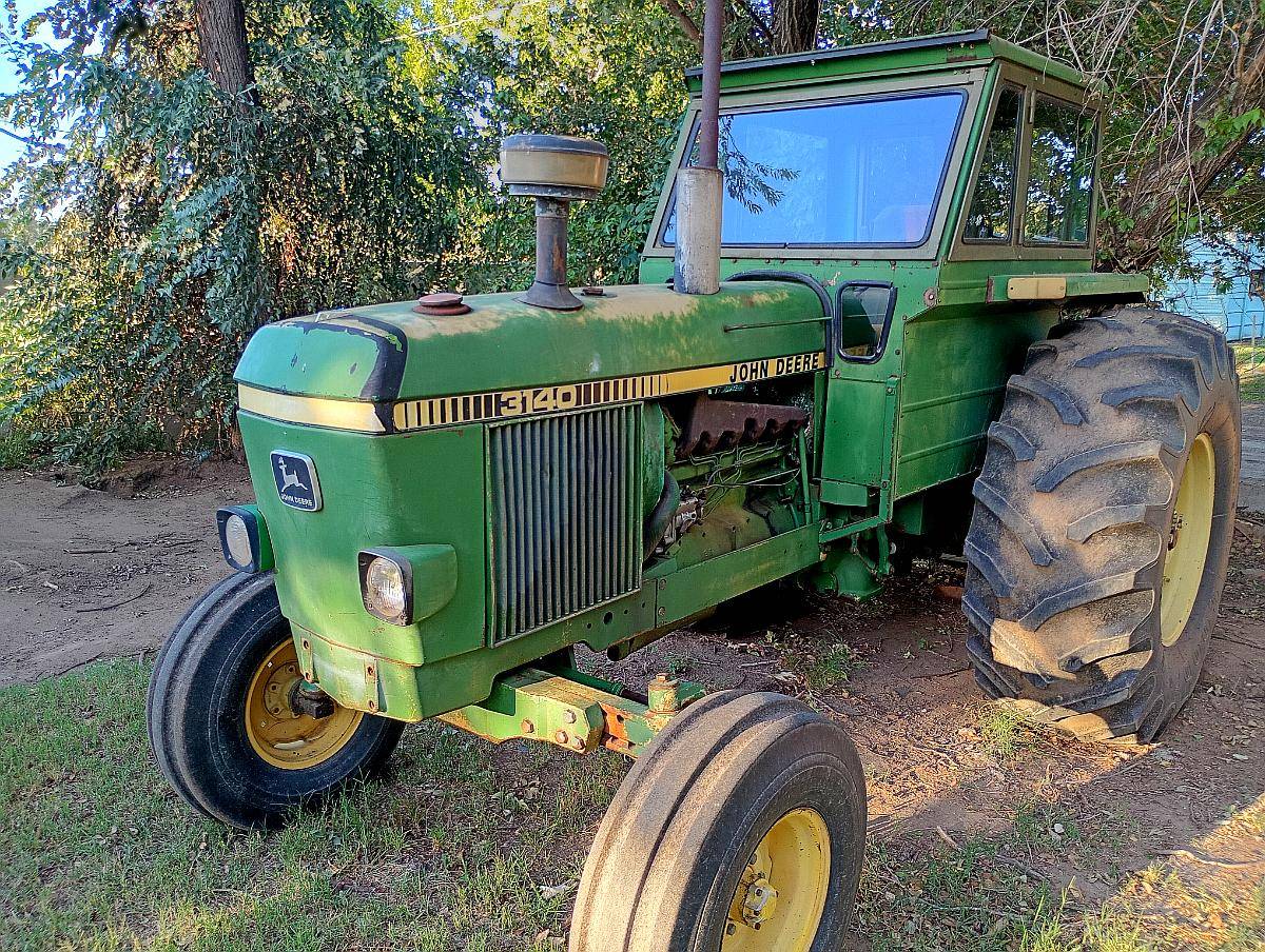 Tractor John Deere 3140