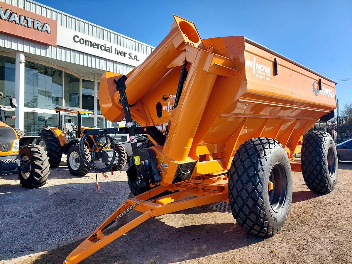 Autodescargable Nuevo Comofra 30.000 L con Balanza y Rodados