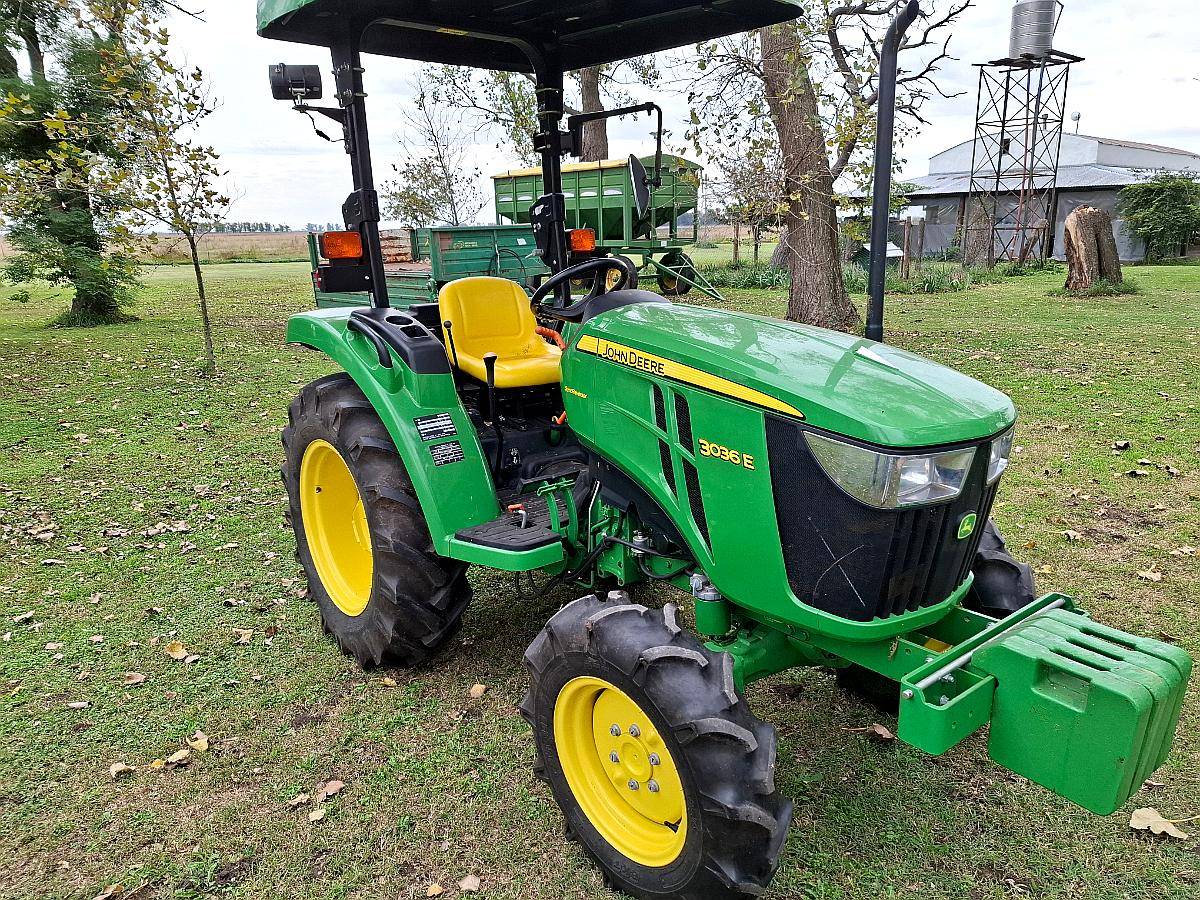 Tractor John Deere 3036 e