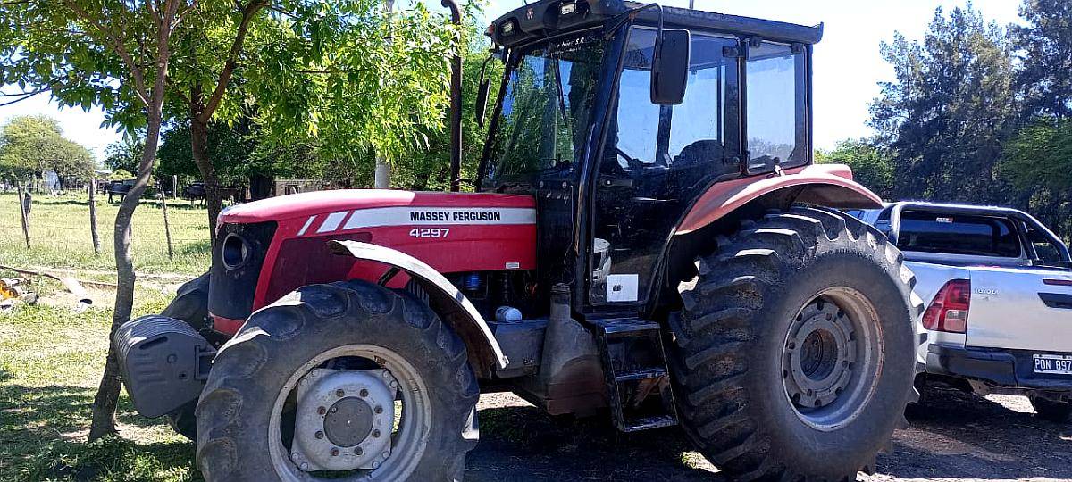 Tractor Massey Ferguson 4297
