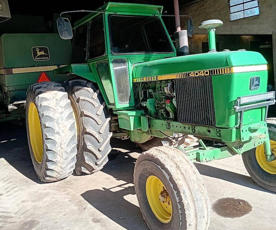 Tractor John Deere 4040 116hp - 8.000 Hs de Fabrica