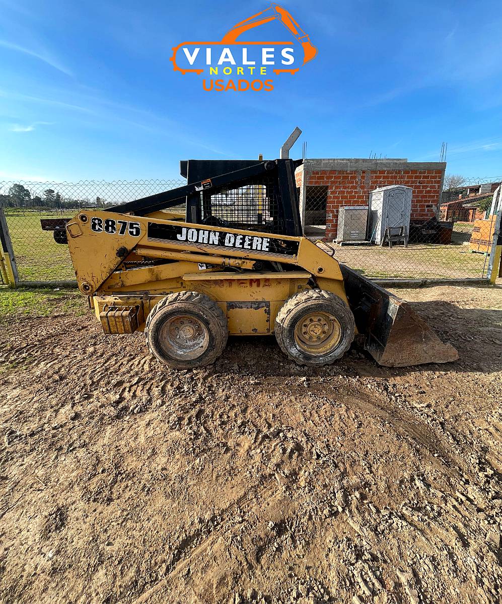 Minicargadora John Deere 8875