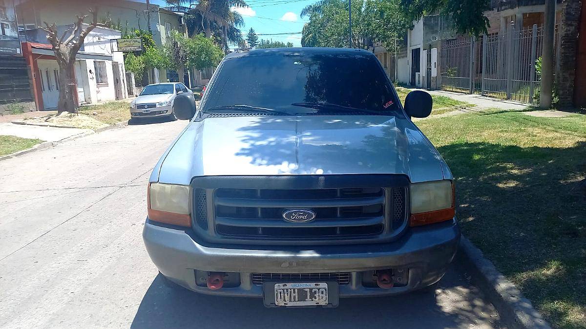 Ford F100 XL 3.9 TDI MODELO.2001