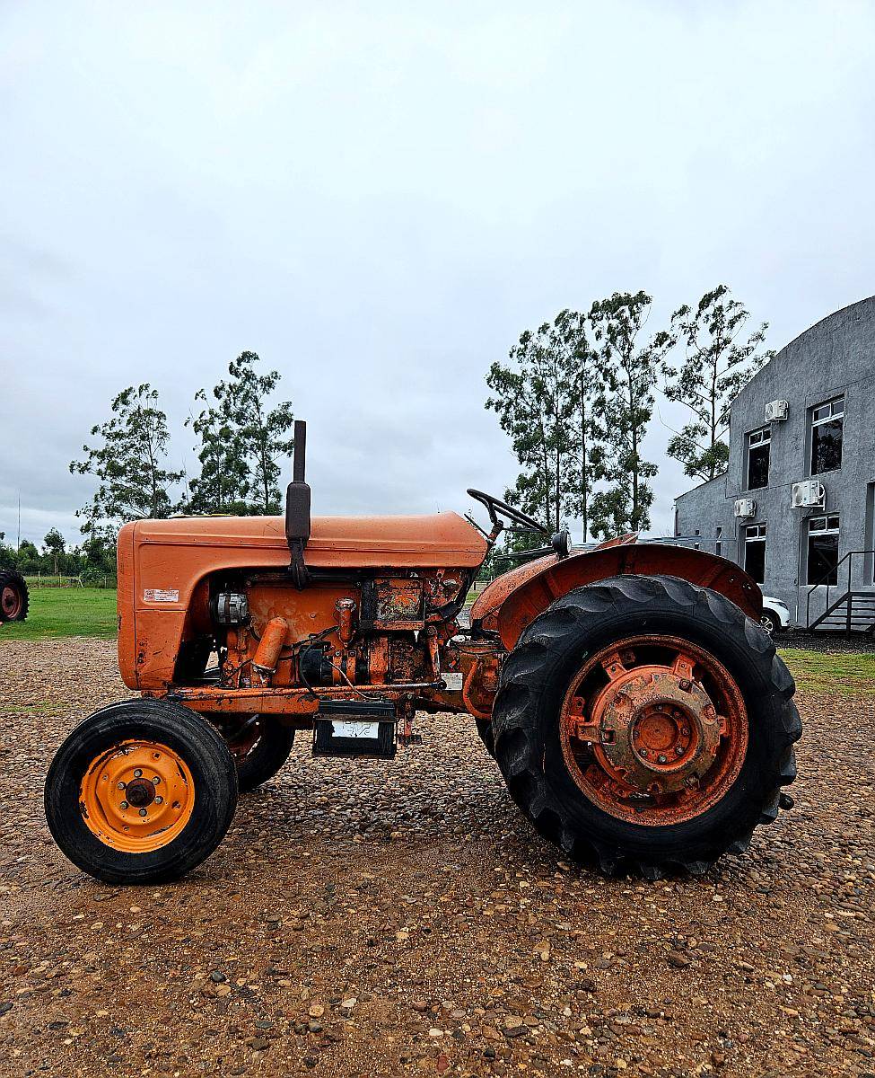 Tractor Fiat 450 con 3 Puntos