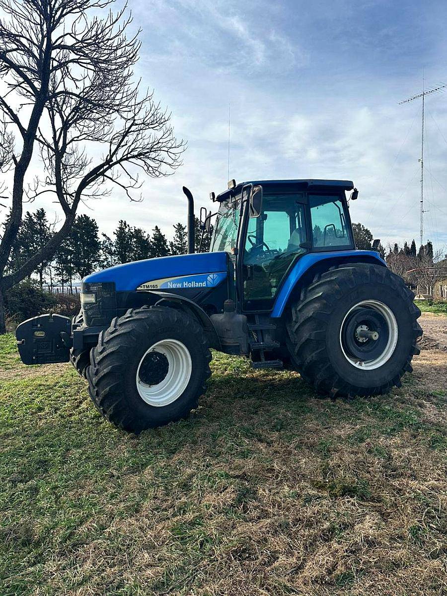 Tractor New Holland TM 165 con Piloto-financiación Exclusiva