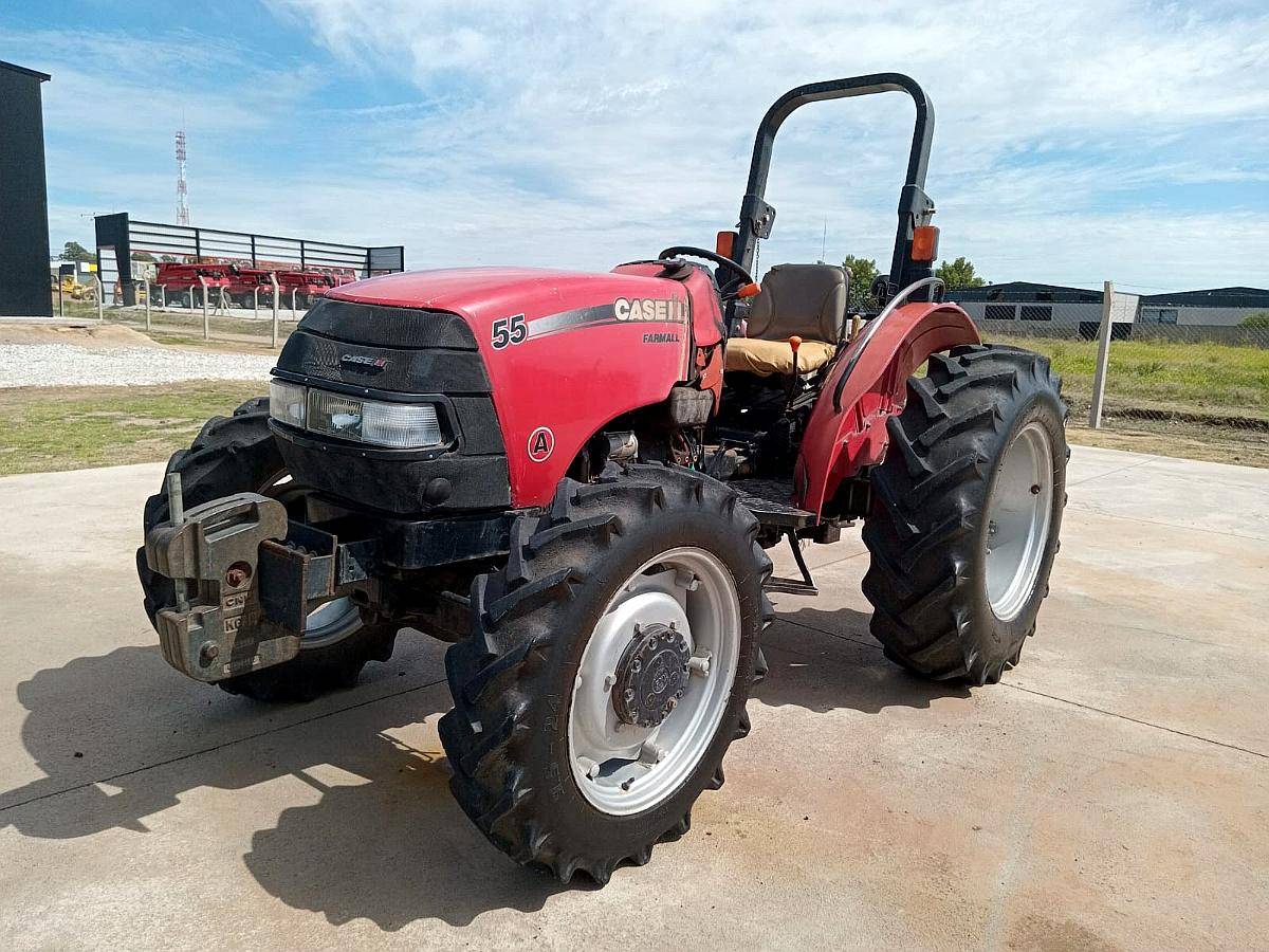 Case IH Farmall 55 a - año 2016