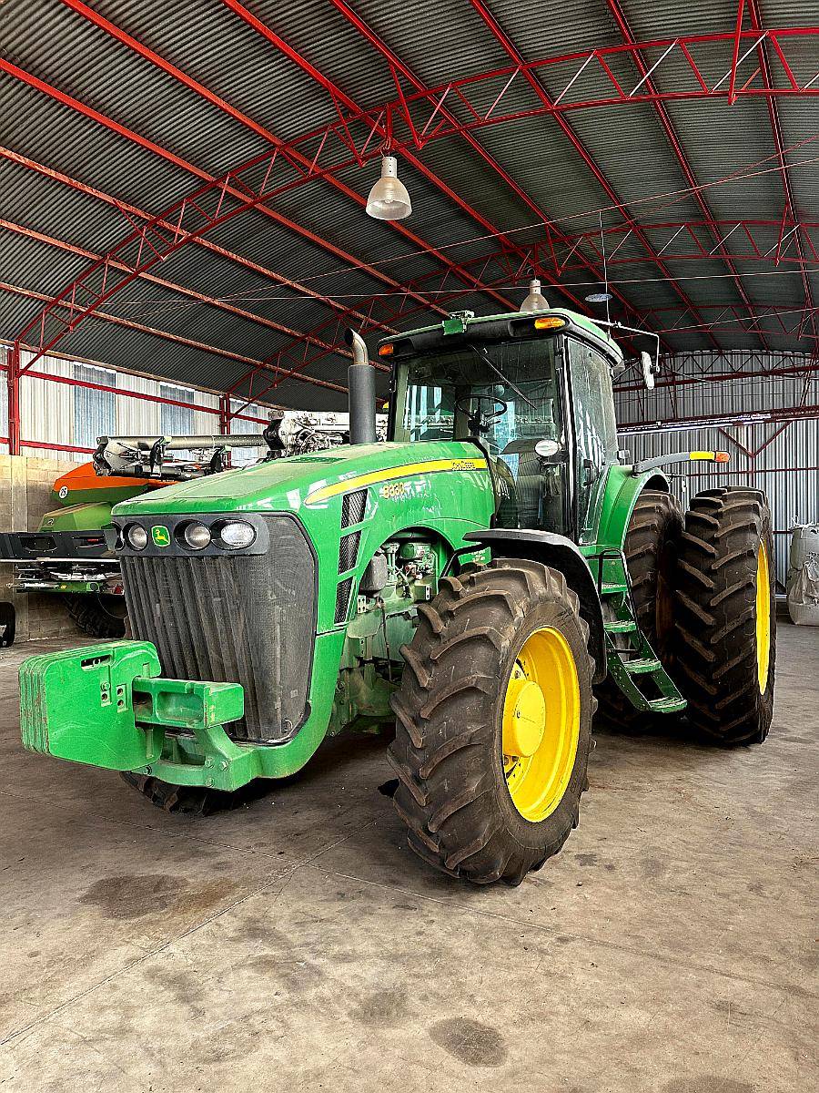 Tractor John Deere 8330- Americano
