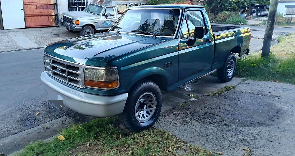Ford F100 XLT Motor MWM Caja Clark Grande