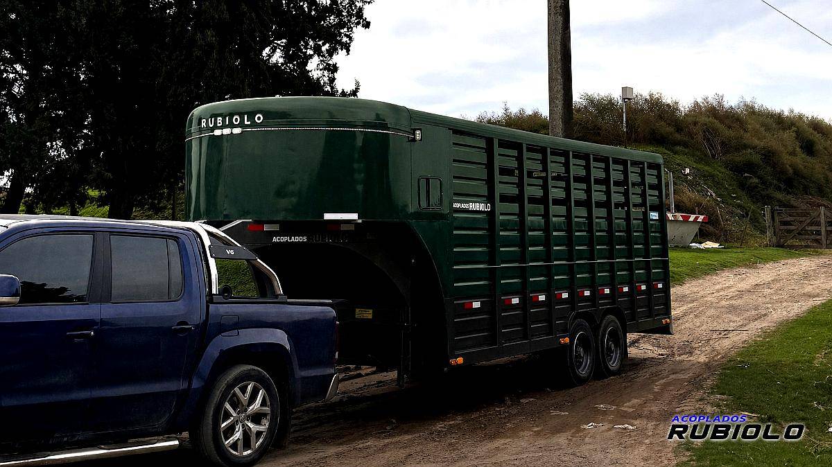 Semirremolque Homologado para Caballos Formato Americano
