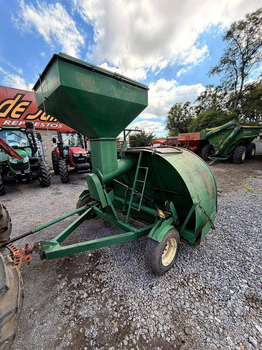 Embutidora Embolsadora Marca Venado muy Buena