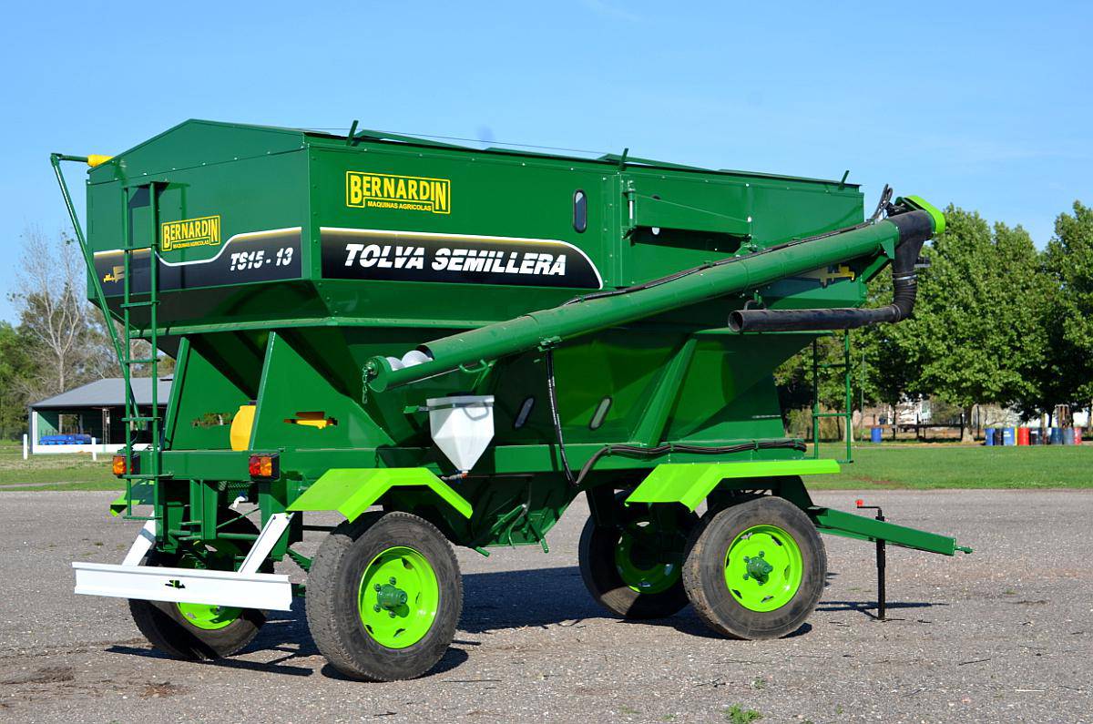 Tolva Semillera Fertilizante 15.500 Lts (12tn Aprox.)