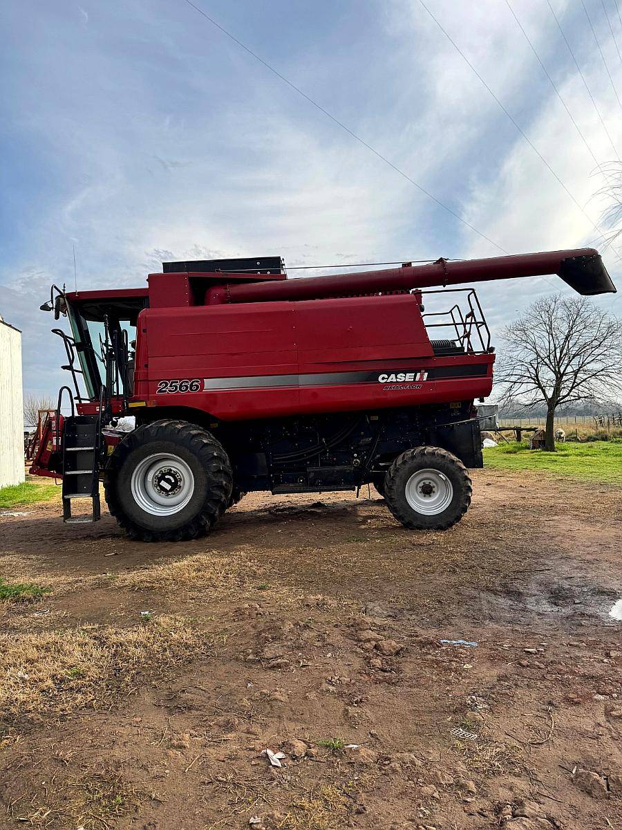 Case 2566 SS 25f. Mapeo. año 2012. M 5700 HS. R 4400 Hs