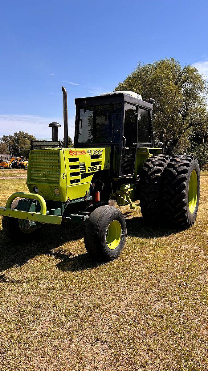 Tractor Zanello 230 CC de 120 HP