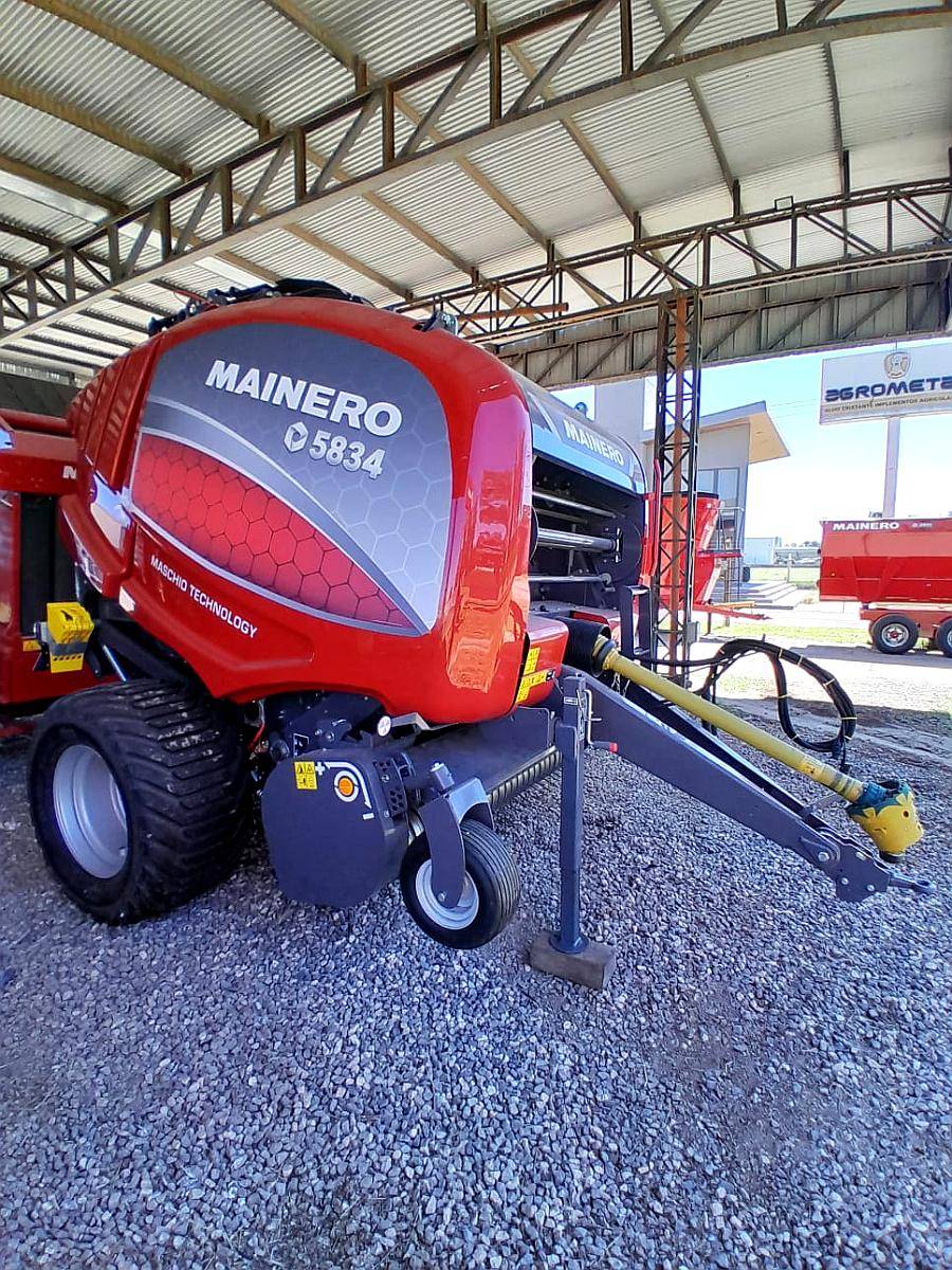 Rotoenfardadora Mainero 5834 (cutter) Nueva