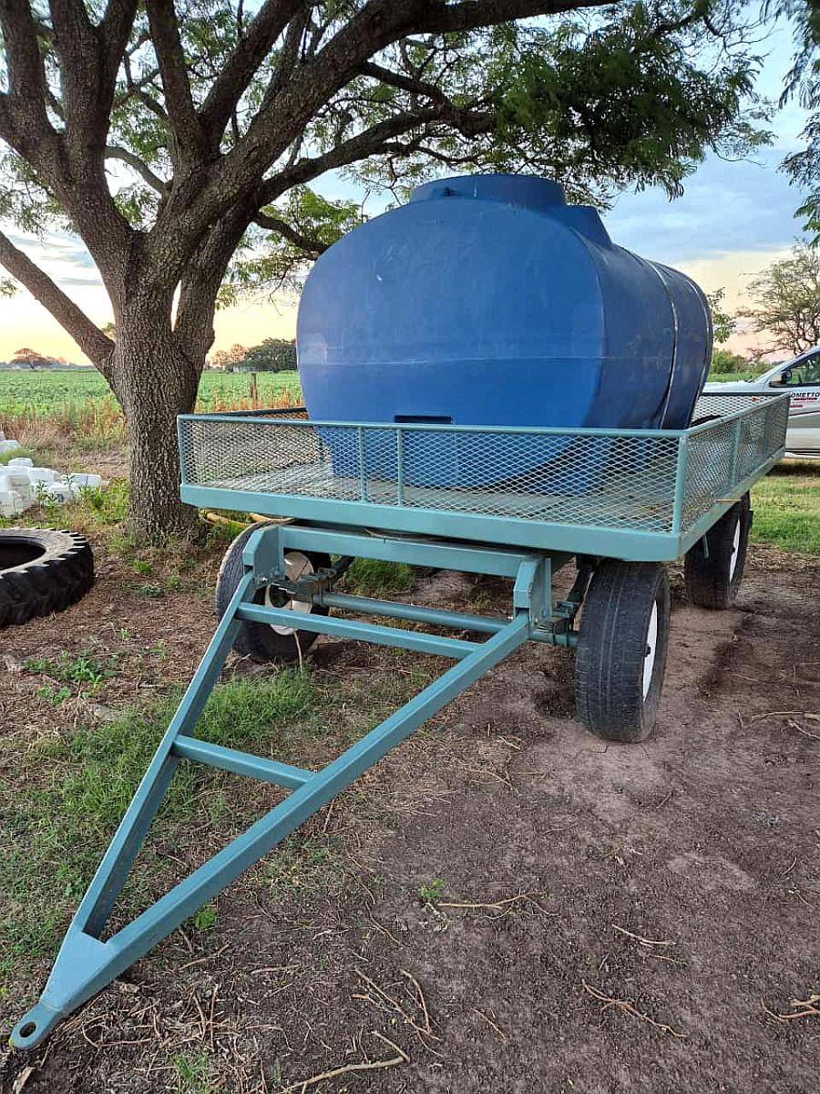 Tanque de Apoyo de 3500 Litros . año 2024.