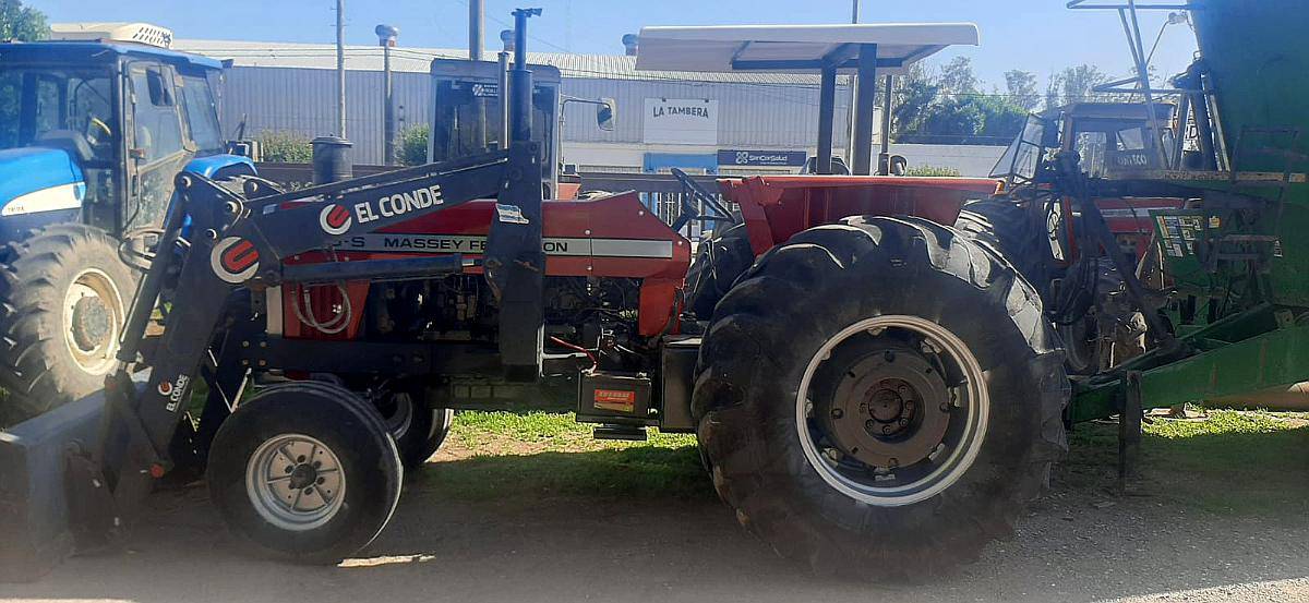 Tractor Massey Ferguson 1195 con Pala Cargadora