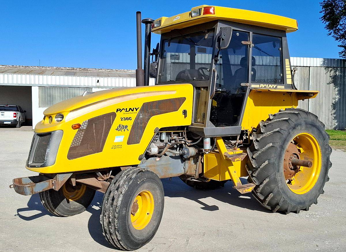 Tractor Pauny 230cc año 2010