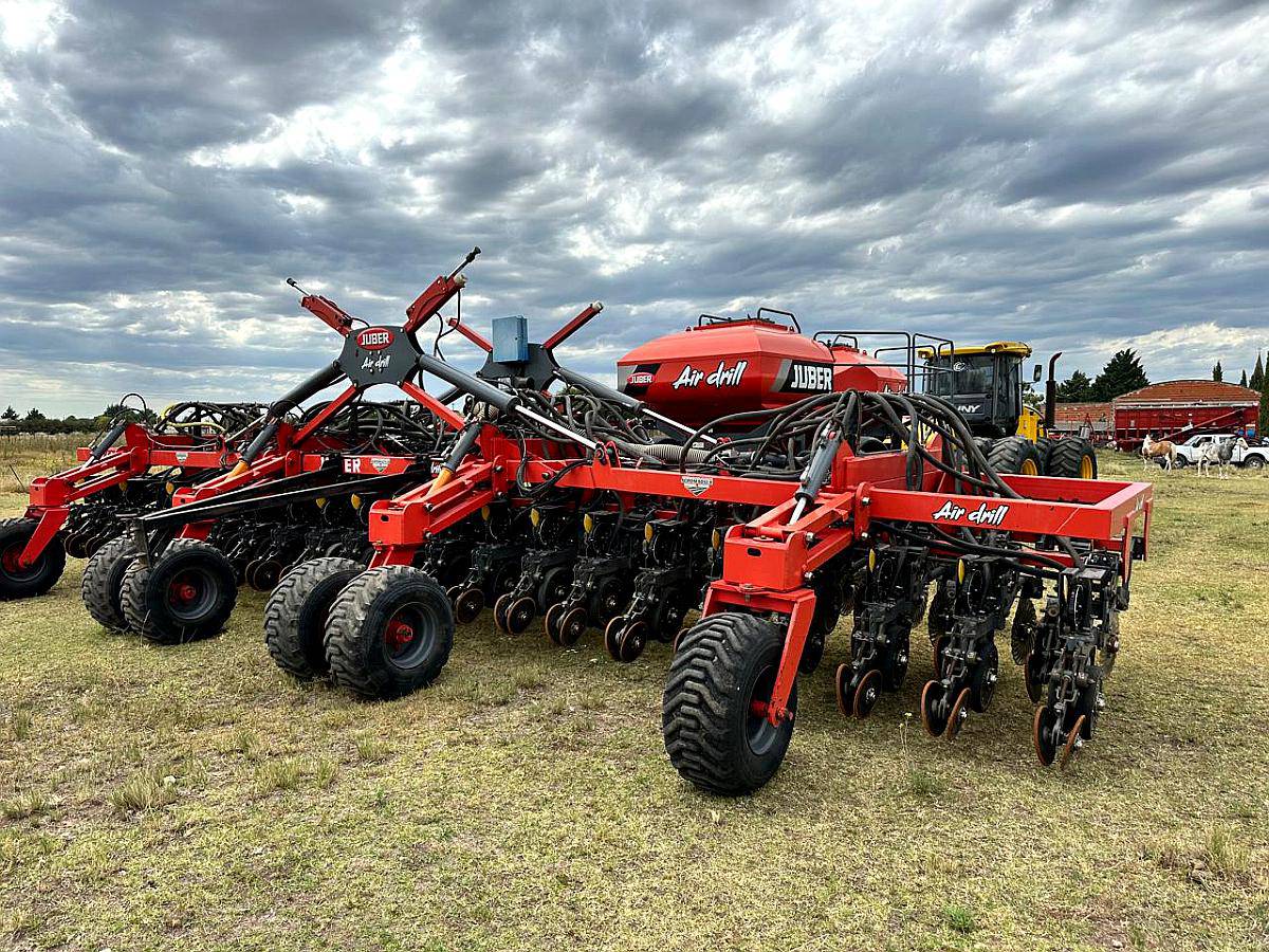 Sembradora Juber AIR Drill de 43 a 26 con Kit Neumático