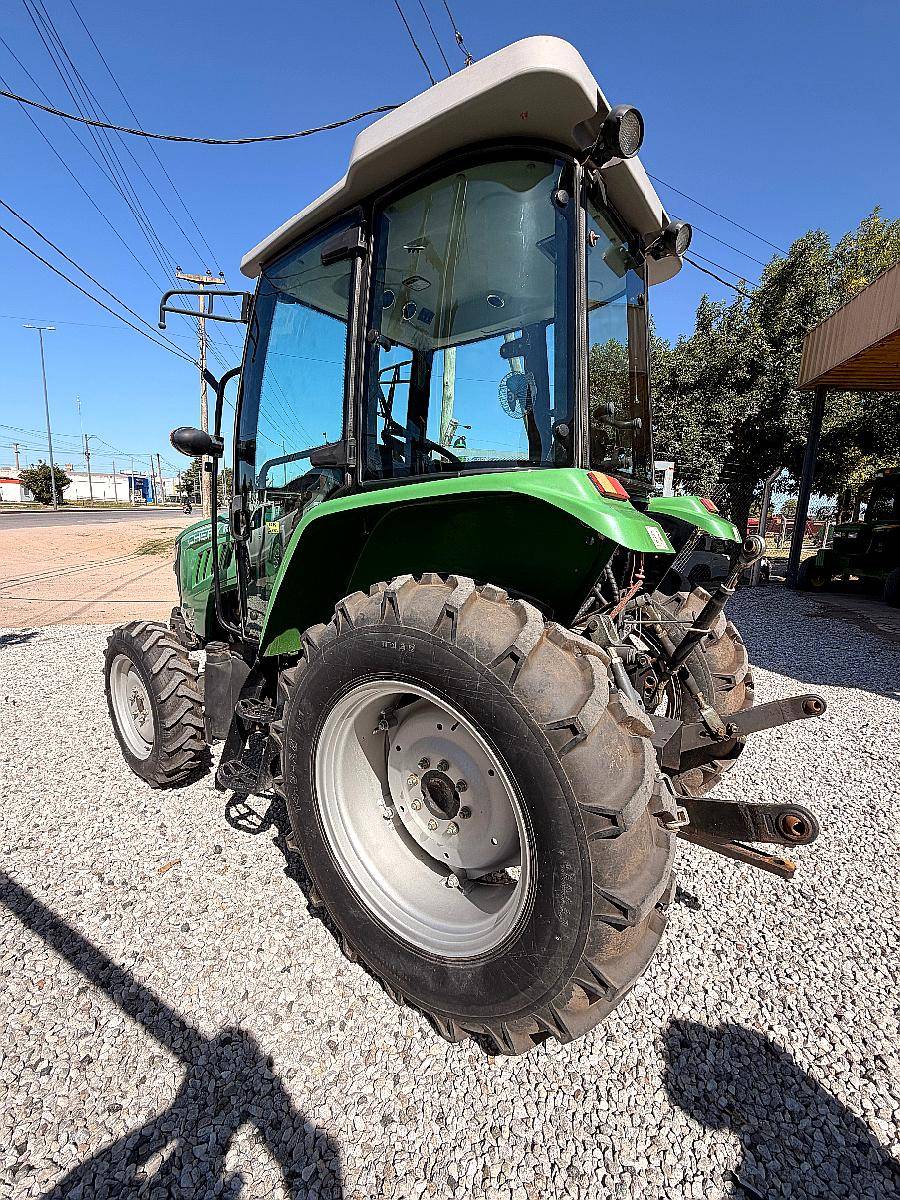 Tractor Agrochery RK504 con Tres Puntos y Aire Acondicionado