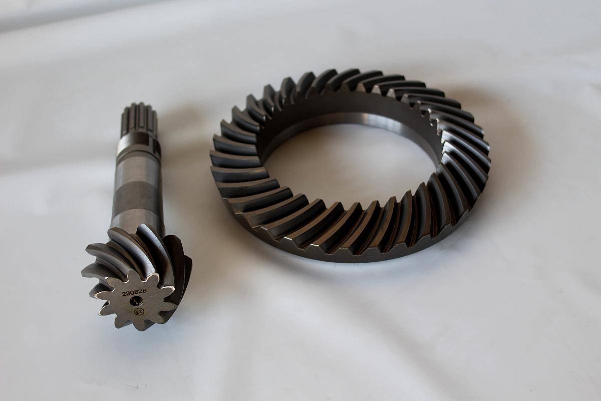 Par Conico DIF Delantero 10/34 Tractor Fiat 180-90/160-90
