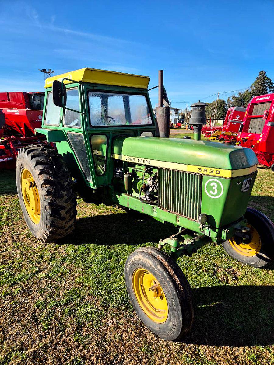 Tractor John Deere 3530