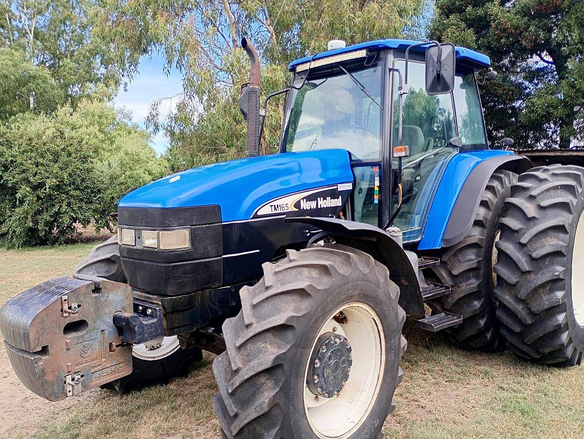 Tractor New Holland TM 165