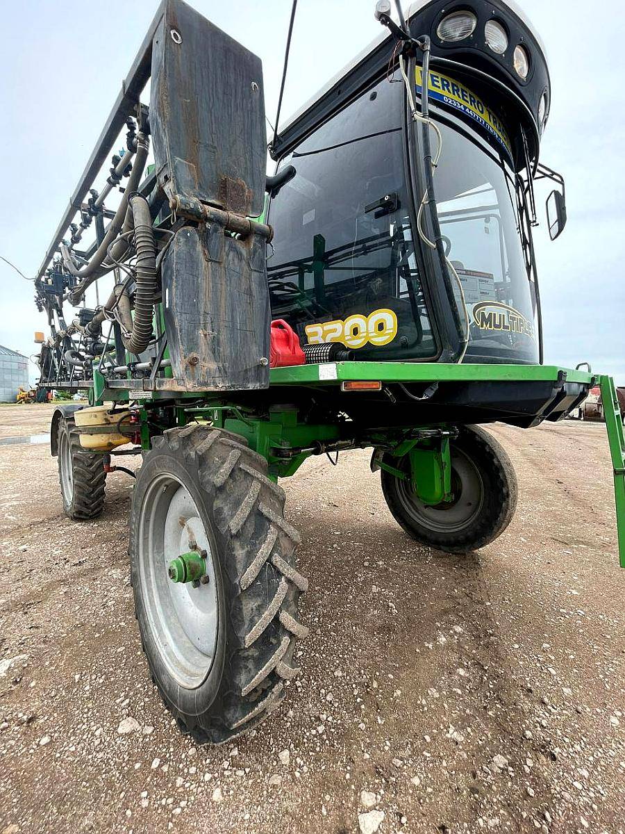 Pulverizadora Autopropulsada Metalfor 3200 Ref. año 2000.