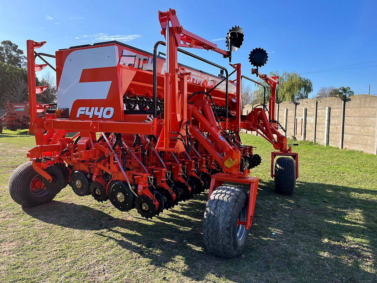 Sembadora Fercam F 440 23 a 21 Combinada Usada