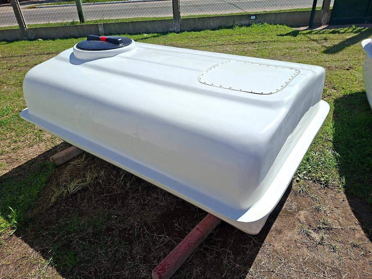 Tanque Rectangular P.r.f.v. Plasticos Laspiur SRL