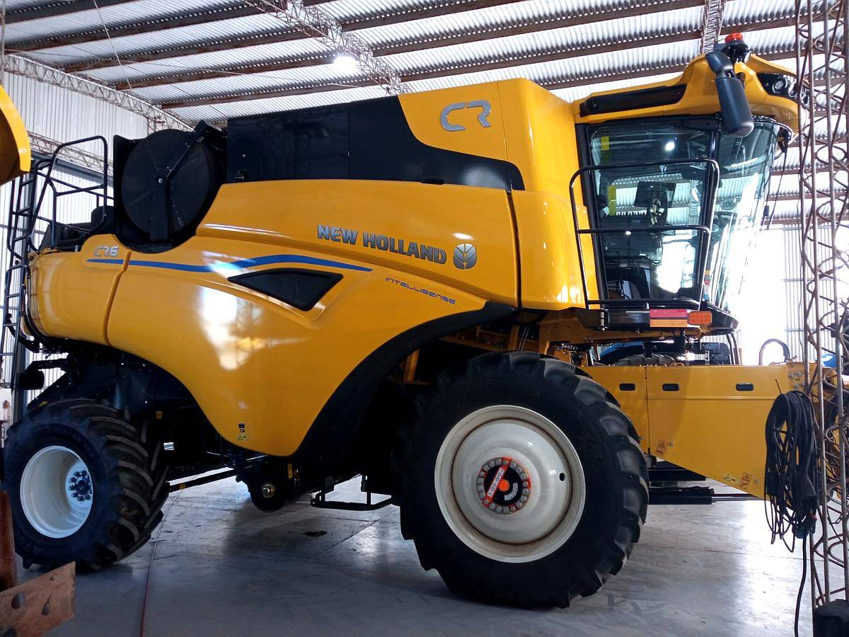 Cosechadora New Holland CR 6