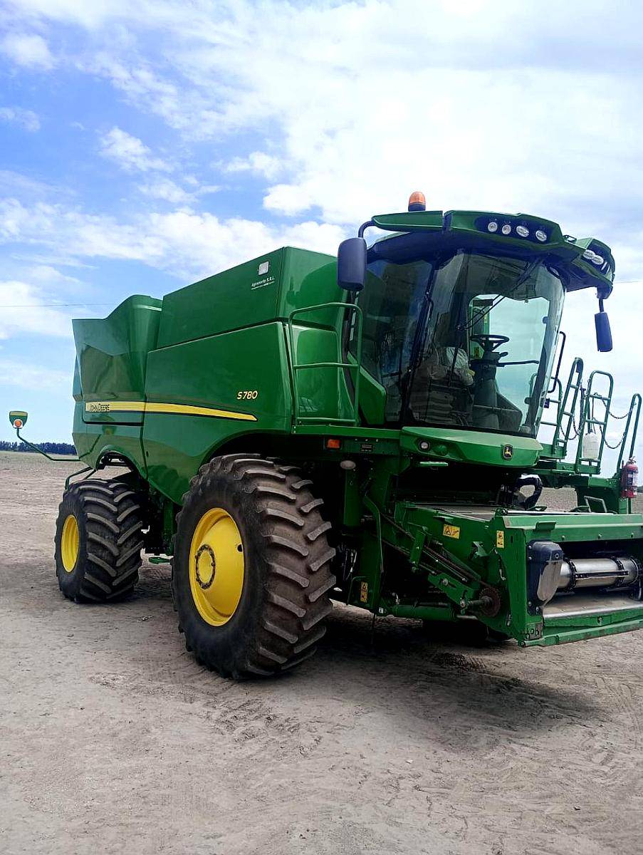 John Deere S780 DD 745 FD. M 2978 HS. R 2163 HS, año 2022