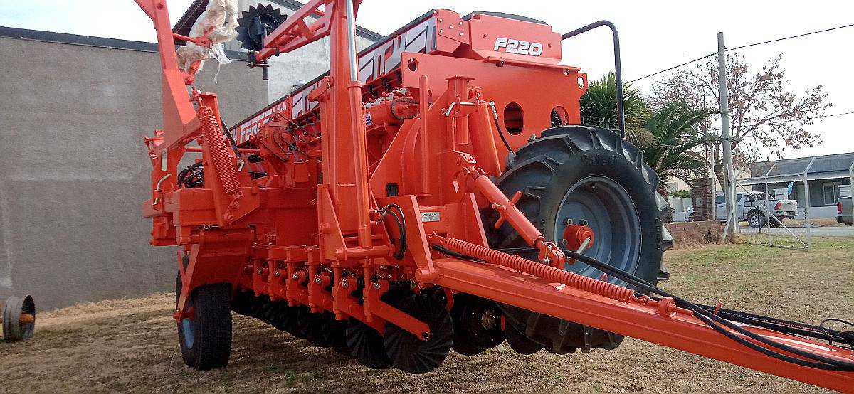 Sembradora Fercam de 23 y 33 a 21 Reacondicionadas a Nueva