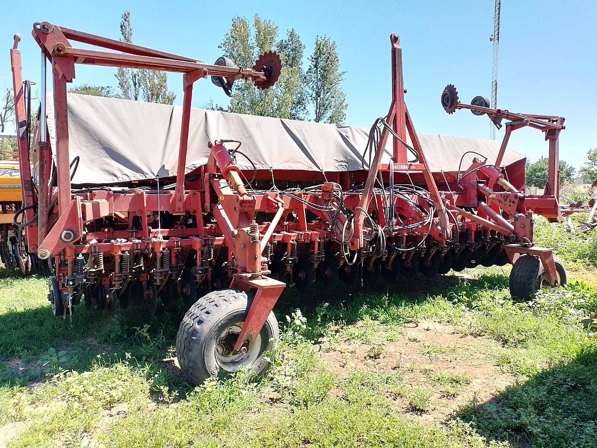 Sembradora Crucianelli :IV de 40/17,5 C Kit a 35 Placas Repa