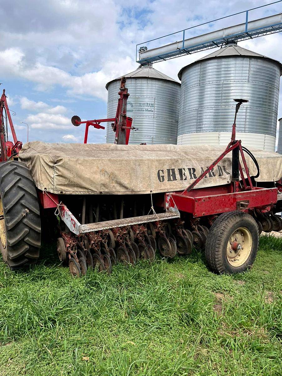 Sembradora Gherardi G100 de Grano Fino