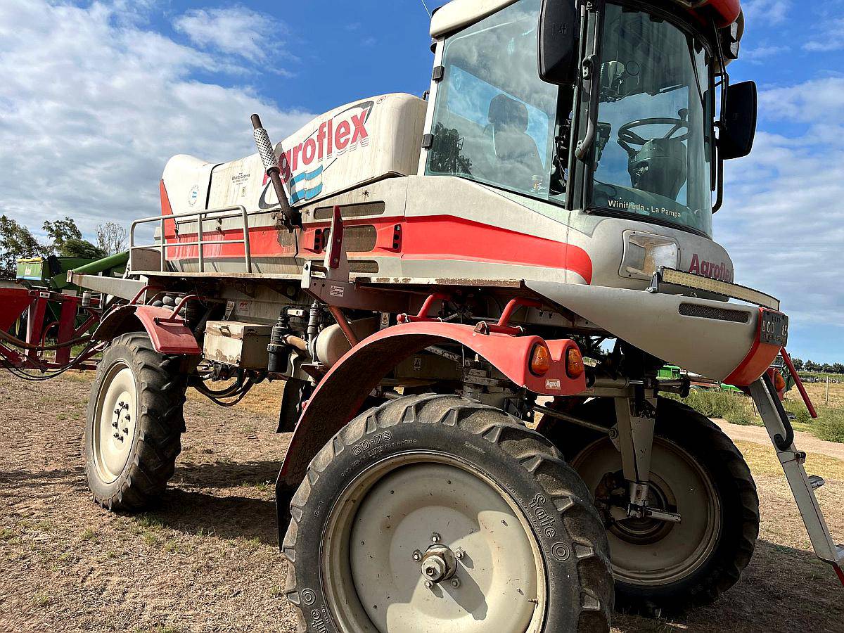 Agroflex, 3200 Lts, 27 Mts con Mapeo - Año: 2010 - Agroads