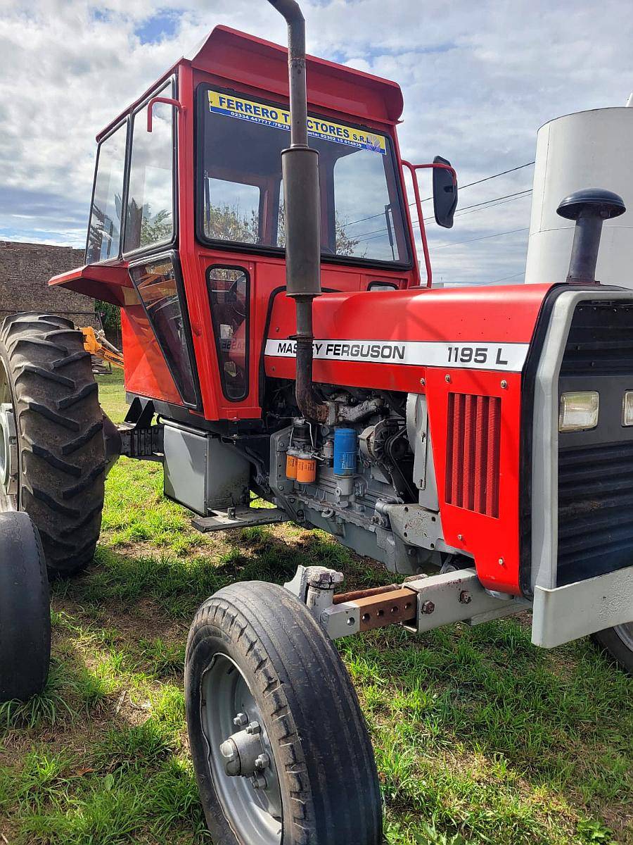 Tractor Massey Ferguson 1195 L