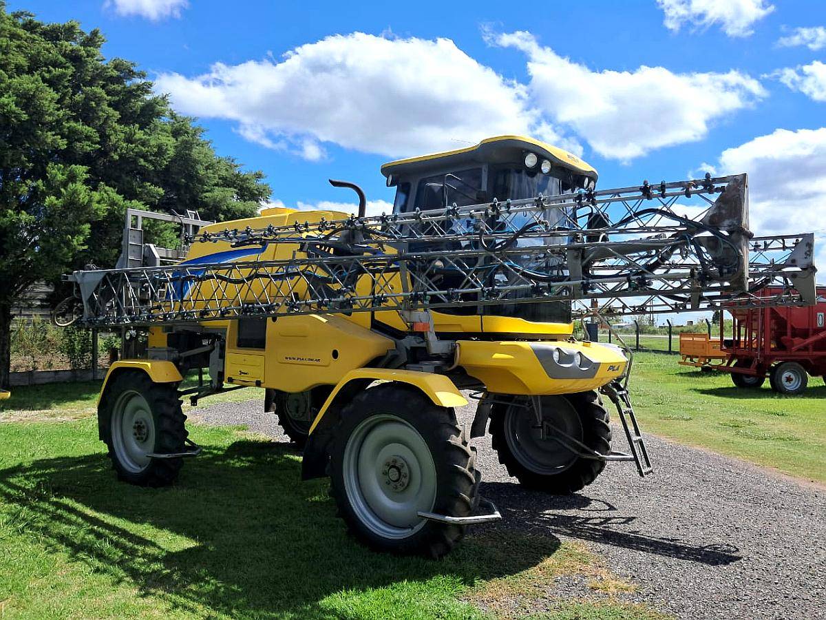 Pulverizadora Pla 3250 BT Usada año 2011