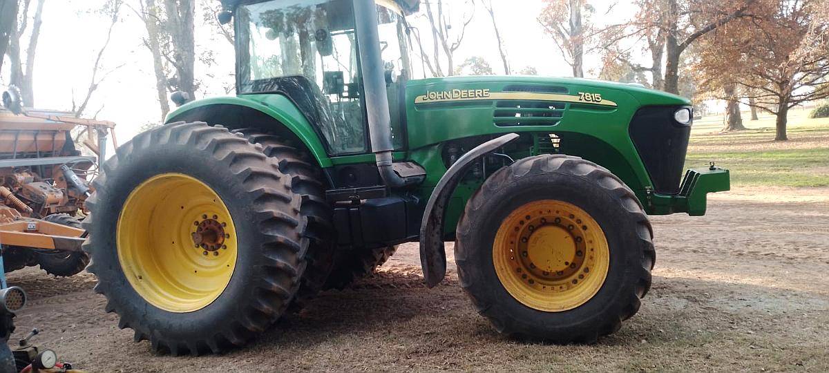 Tractor John Deere 7815