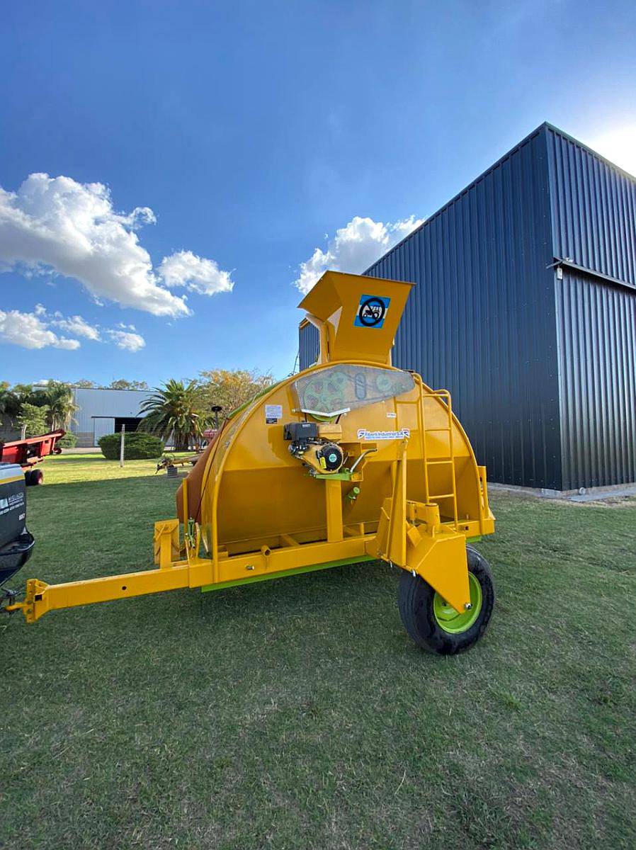 Embolsadora de Granos Fiberk sin Tractor - 9 Pies Disponible