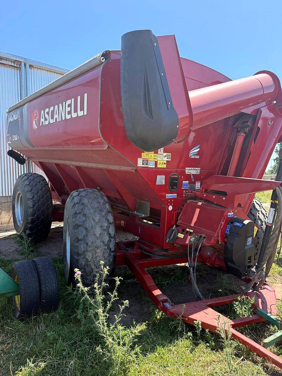 Tolva Ascanelli Magnum- 22 TN - año 2016