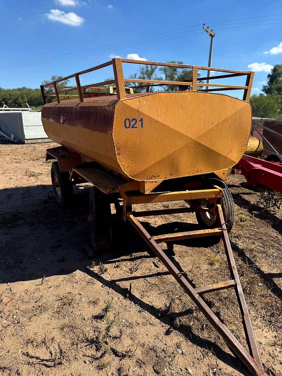 Acoplado Cisterna Mauro 3000 Lts