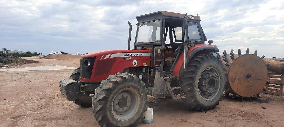 Tractor Massey Fergunson 4292 en muy Buen Estado