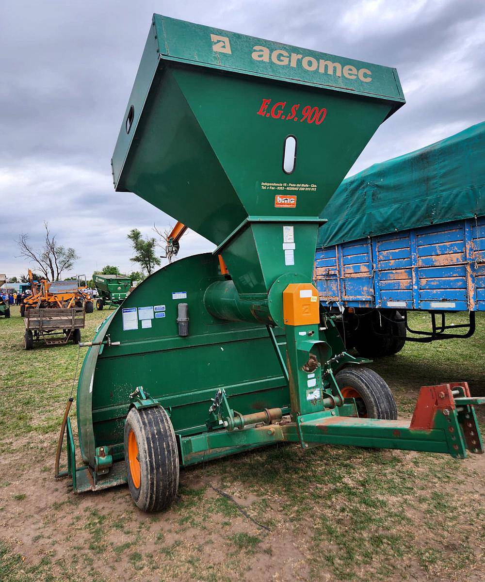 Embolsadora Agromec 9 Pies EGS900 Sinfines Cementados