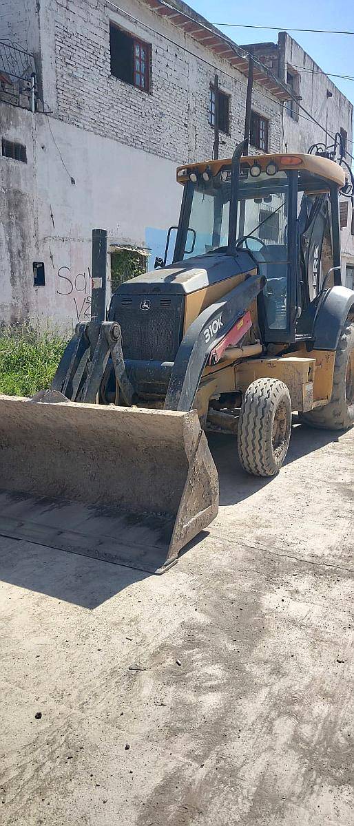 Retroexcavadora 310k. año 2014