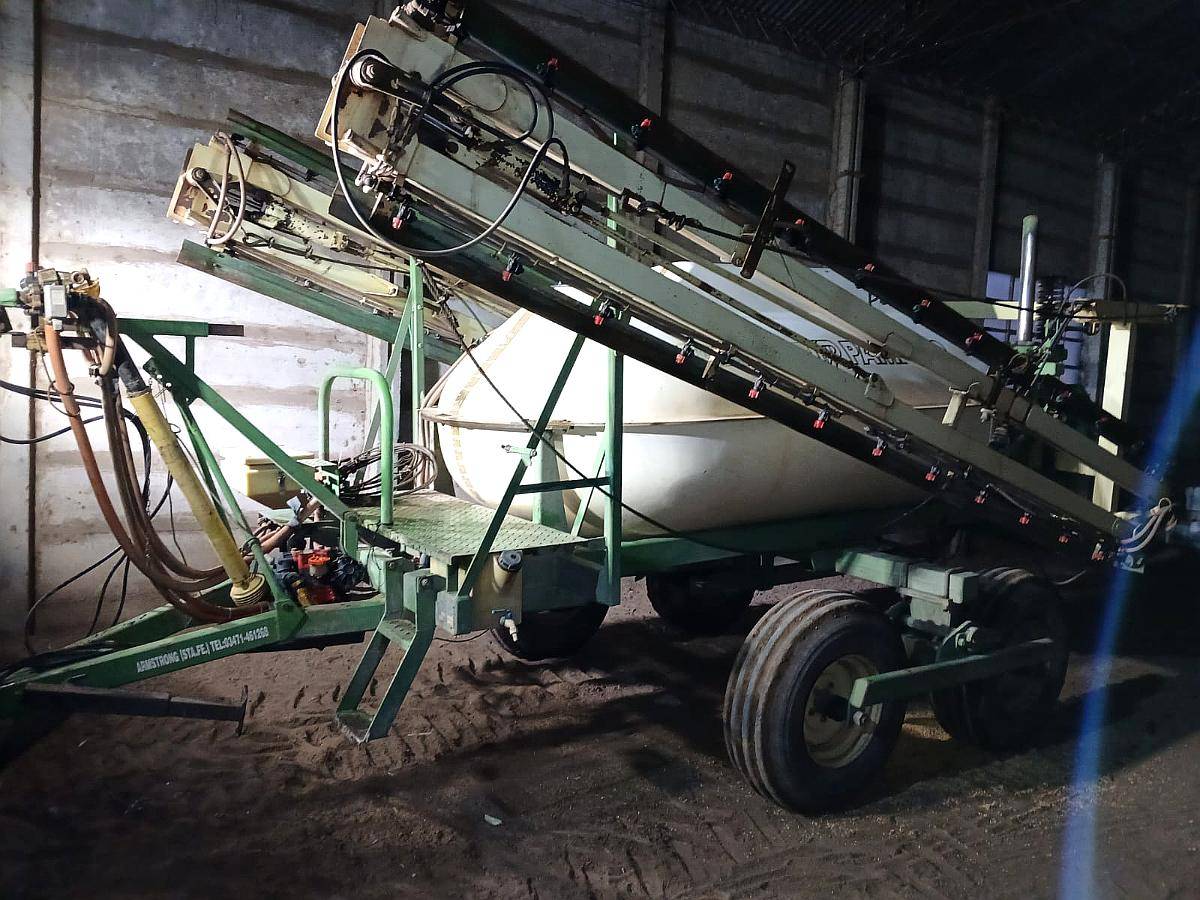 Pulverizadora de Arrastre Pampero - Penta 3000