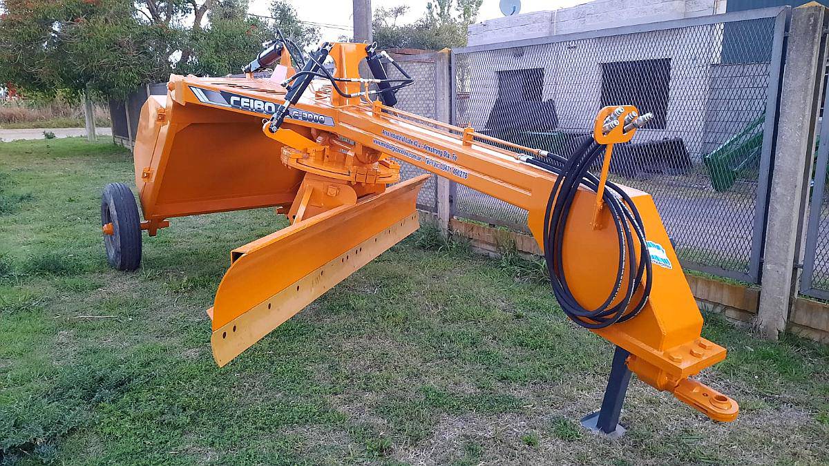 Niveladora de Arrastre “ceibo” Modelo C- 3000
